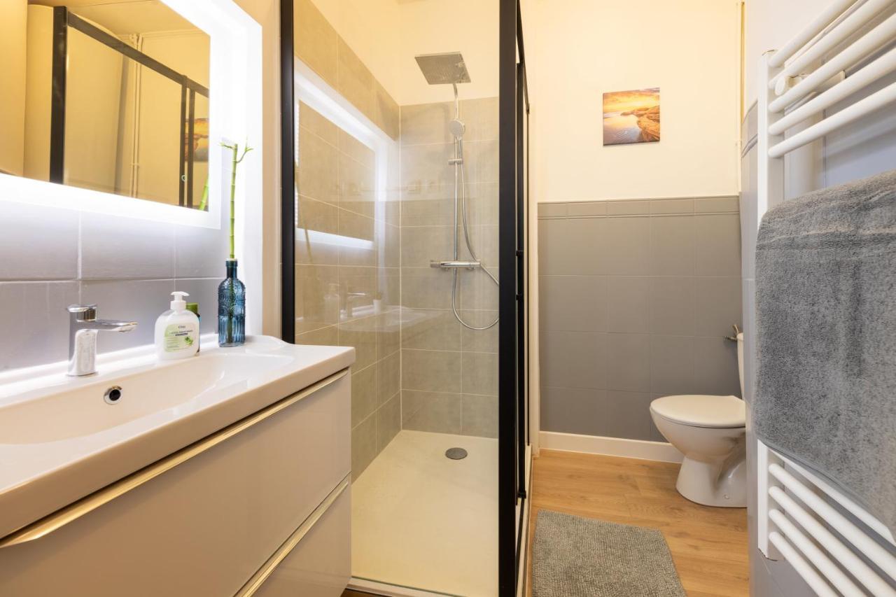 Air-Conditioned Flat With Terrace - Private & Independent - Λούρδη Εξωτερικό φωτογραφία