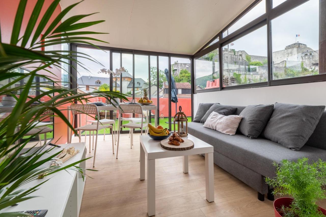 Air-Conditioned Flat With Terrace - Private & Independent - Λούρδη Εξωτερικό φωτογραφία